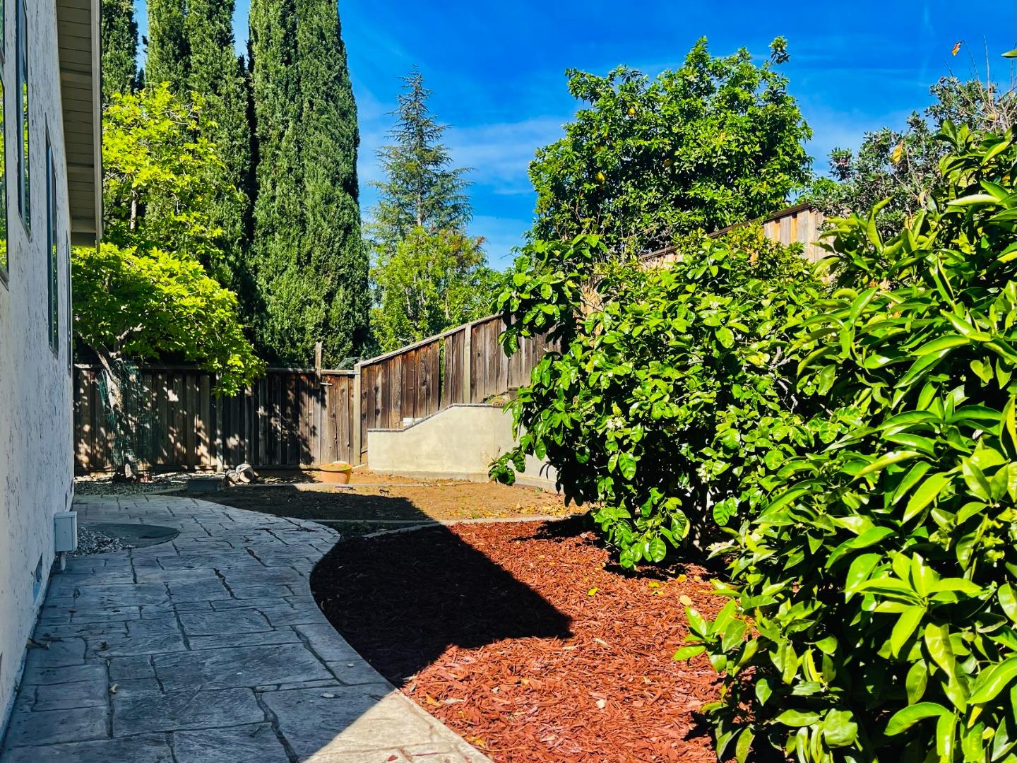 Detail Gallery Image 35 of 42 For 3561 Slopeview Dr, San Jose,  CA 95148 - 3 Beds | 2 Baths