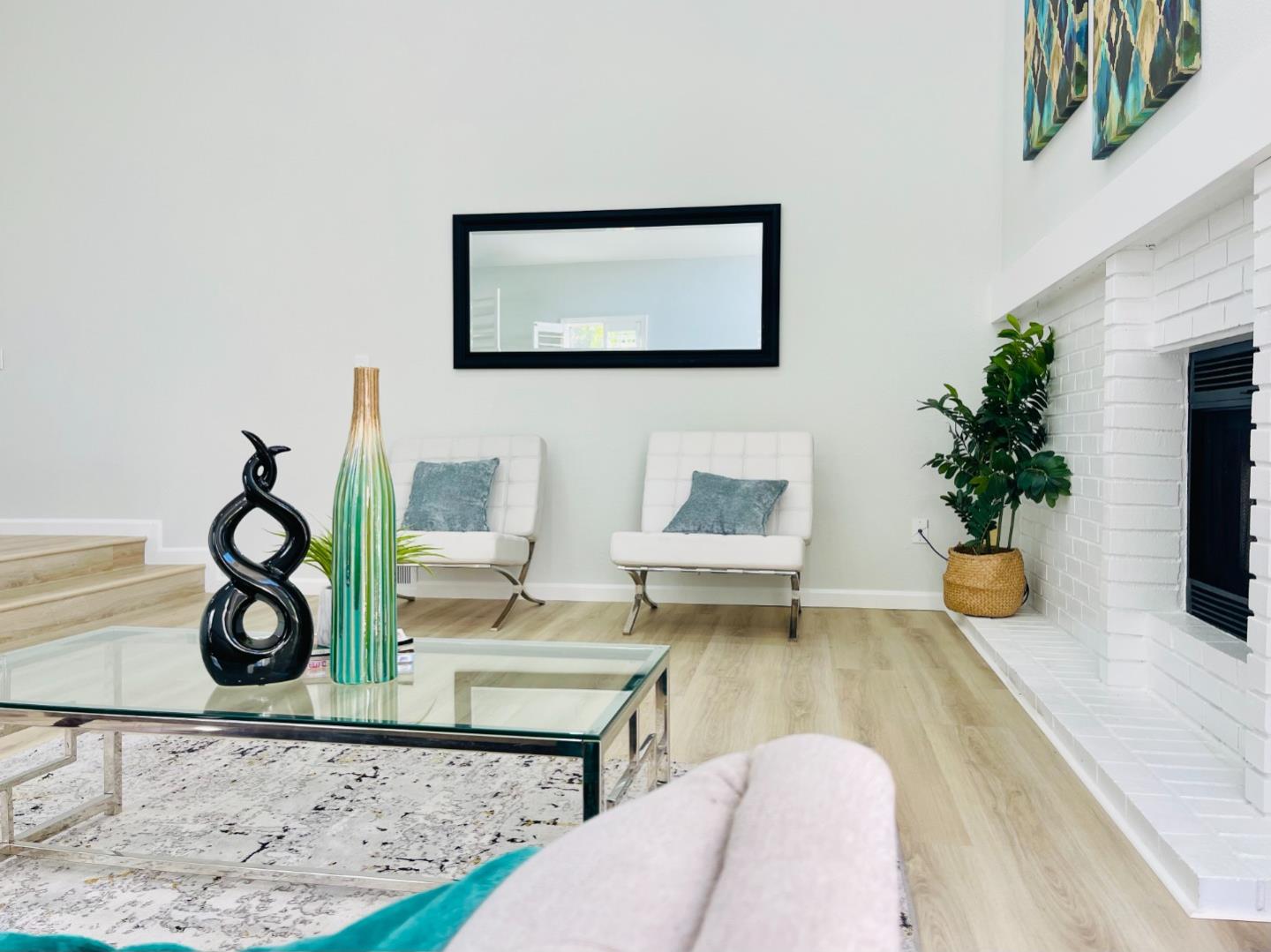 Detail Gallery Image 6 of 42 For 3561 Slopeview Dr, San Jose,  CA 95148 - 3 Beds | 2 Baths