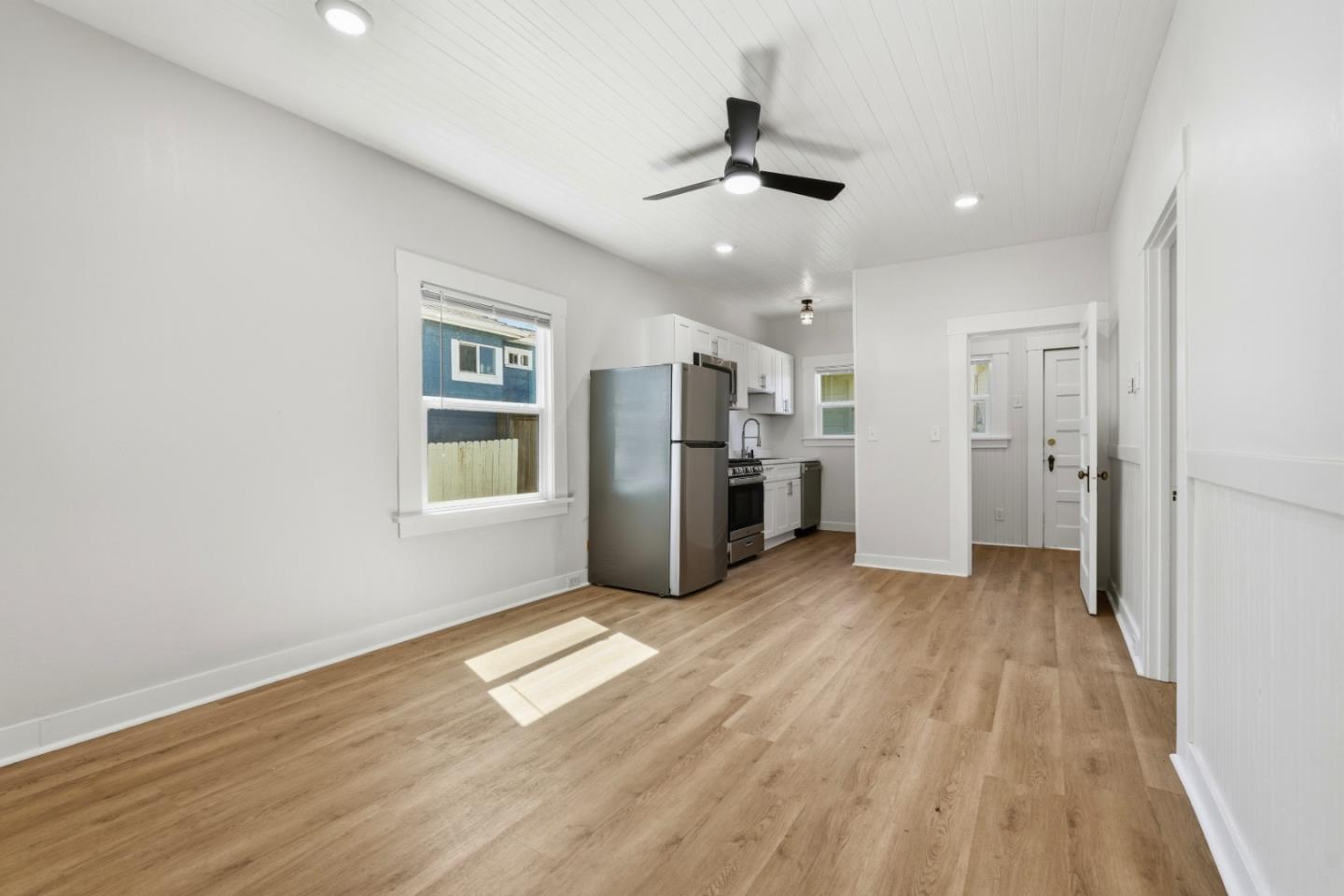 Detail Gallery Image 6 of 27 For 338 Garretson Ave, Rodeo,  CA 94572 - – Beds | – Baths