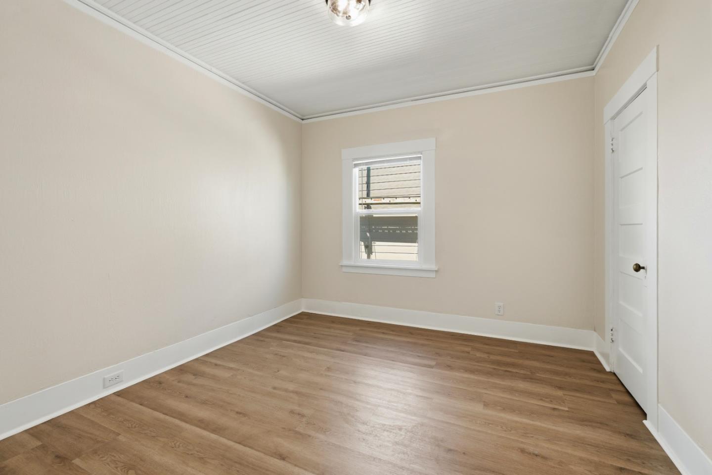 Detail Gallery Image 9 of 27 For 338 Garretson Ave, Rodeo,  CA 94572 - – Beds | – Baths