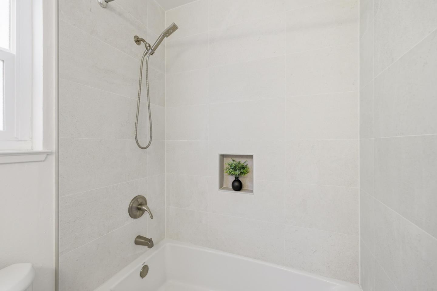 Detail Gallery Image 17 of 29 For 32060 Paloma Ct, Union City,  CA 94587 - 2 Beds | 2/1 Baths