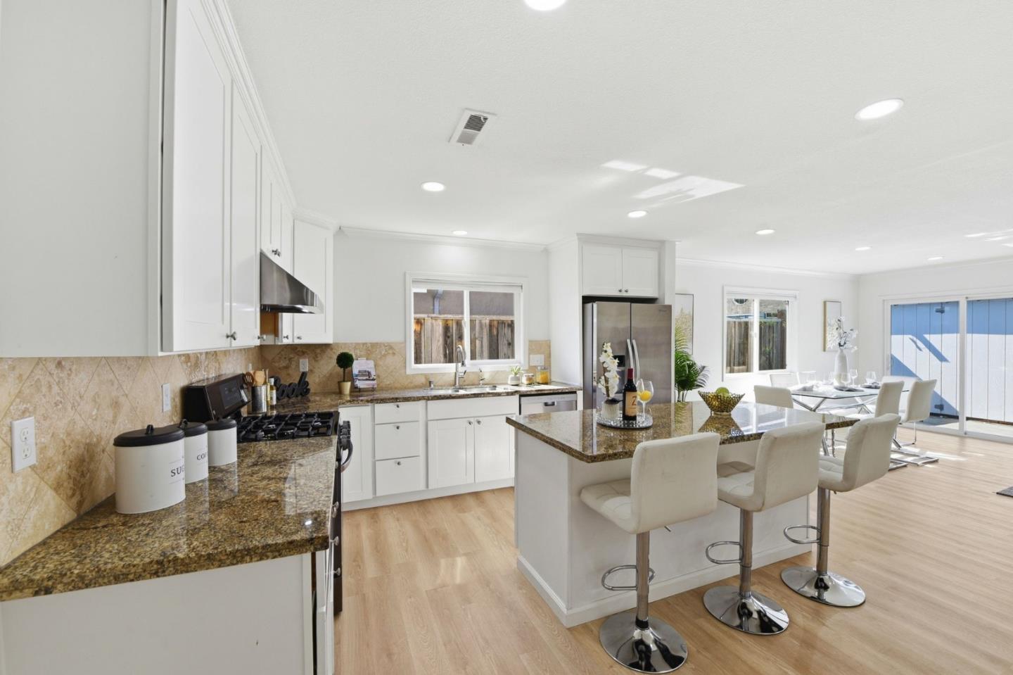 Detail Gallery Image 10 of 25 For 2823 Quinto Way, San Jose,  CA 95124 - 3 Beds | 2 Baths