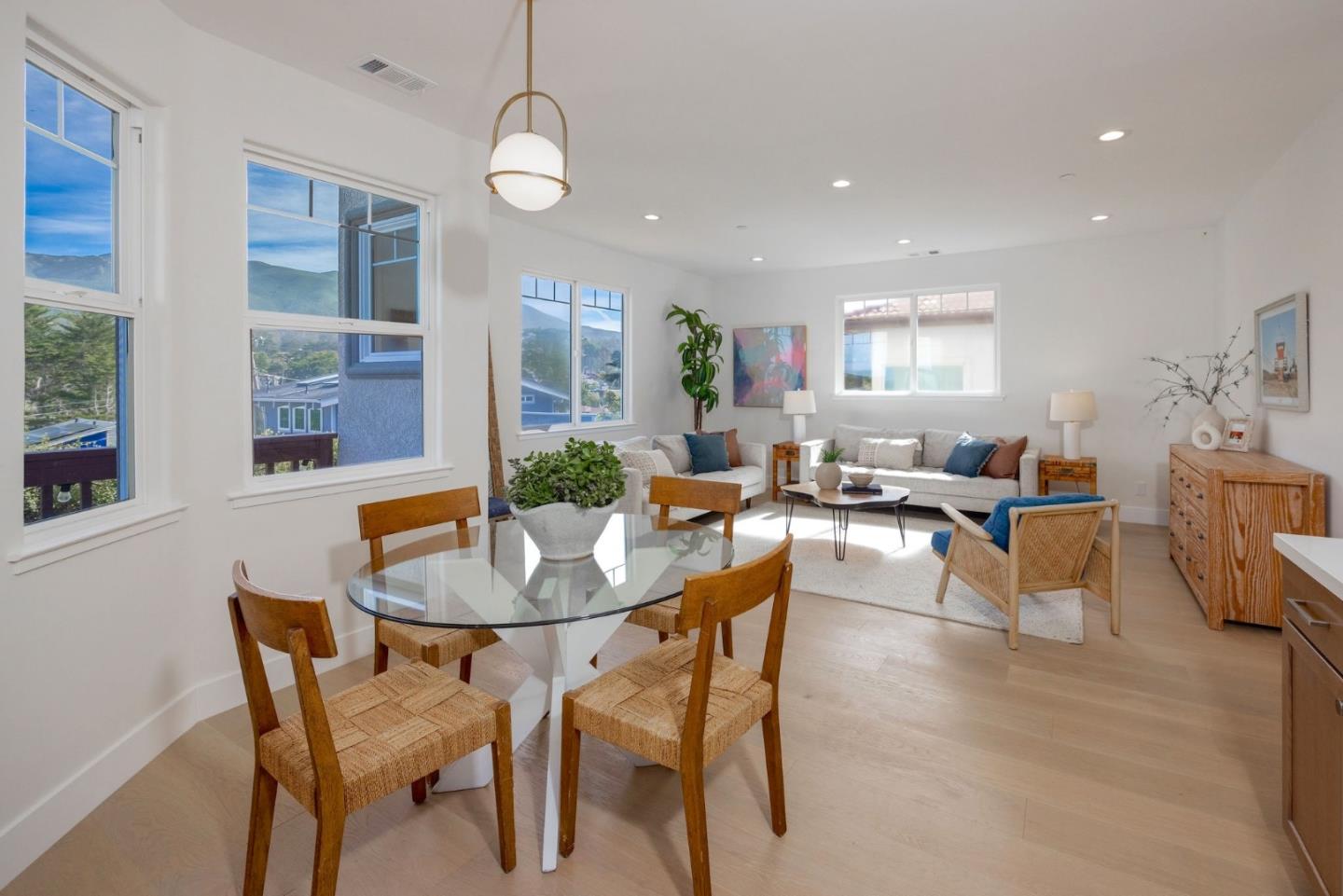 Detail Gallery Image 24 of 53 For 525 5th St, Montara,  CA 94037 - 3 Beds | 3 Baths