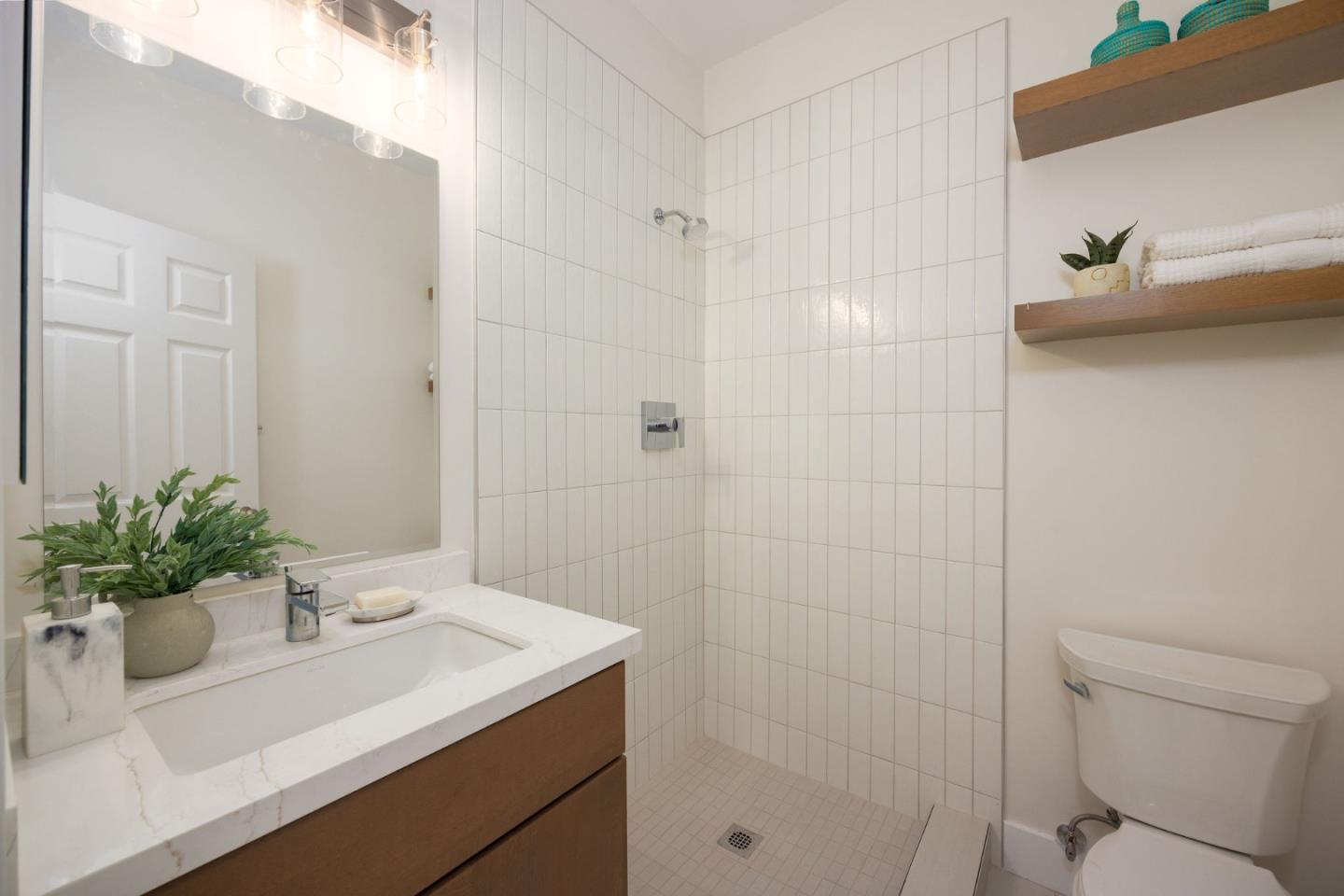 Detail Gallery Image 29 of 53 For 525 5th St, Montara,  CA 94037 - 3 Beds | 3 Baths