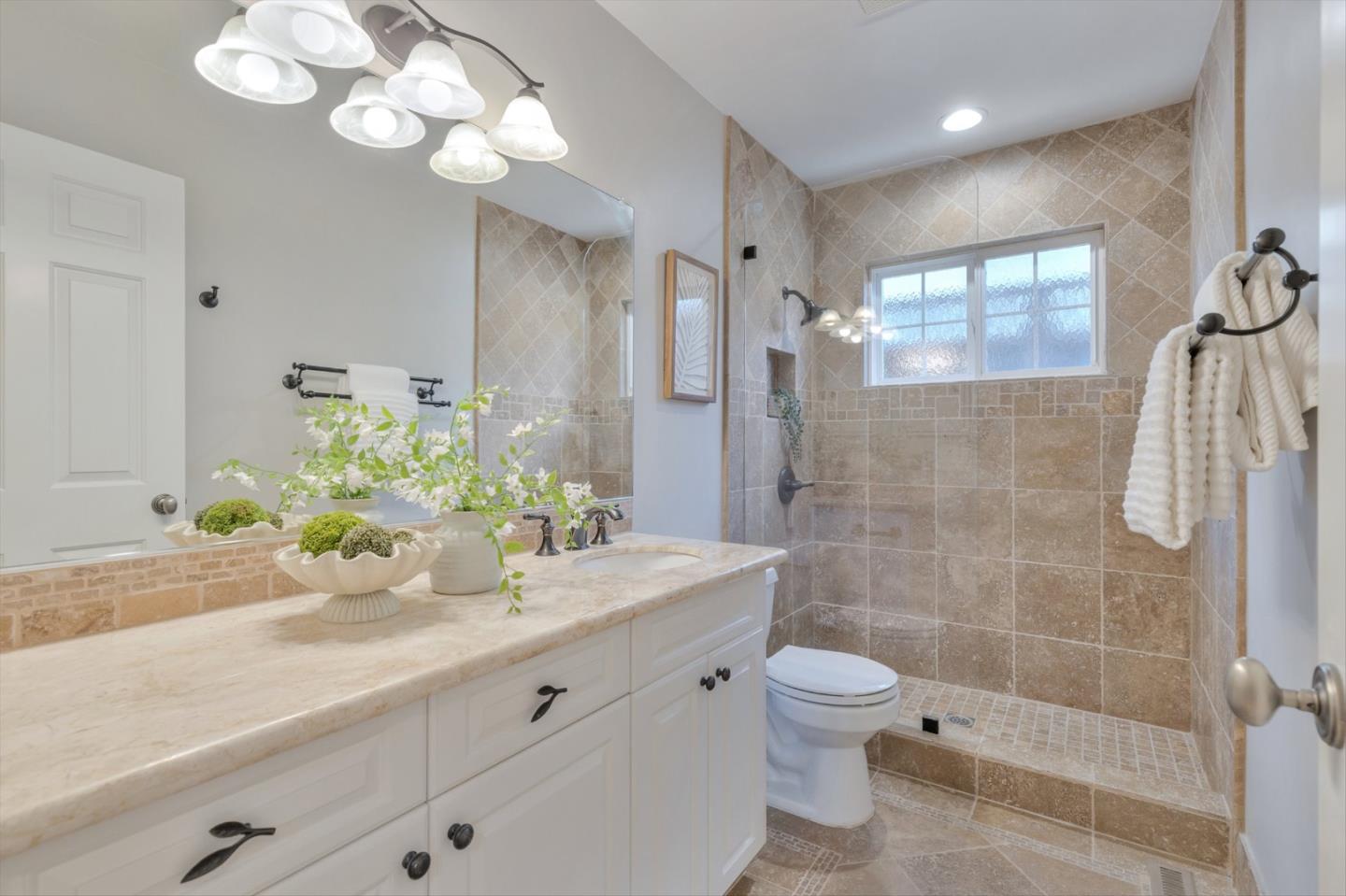 Detail Gallery Image 15 of 25 For 1053 Tulane Dr, Mountain View,  CA 94040 - 5 Beds | 4 Baths