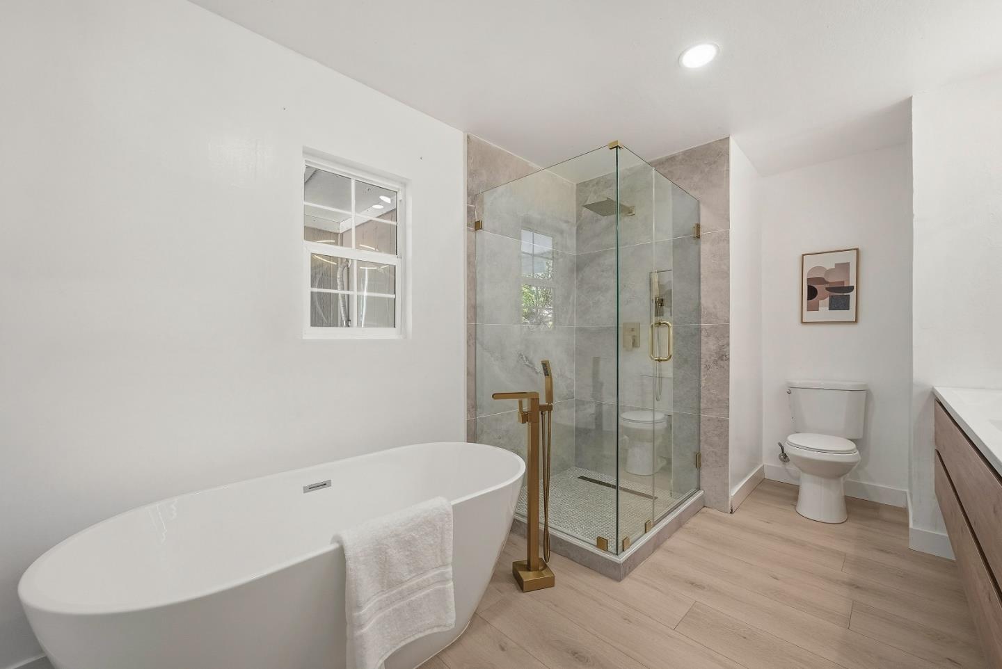 Detail Gallery Image 25 of 49 For 714 Santa Rosa St, Sunnyvale,  CA 94085 - 4 Beds | 2 Baths