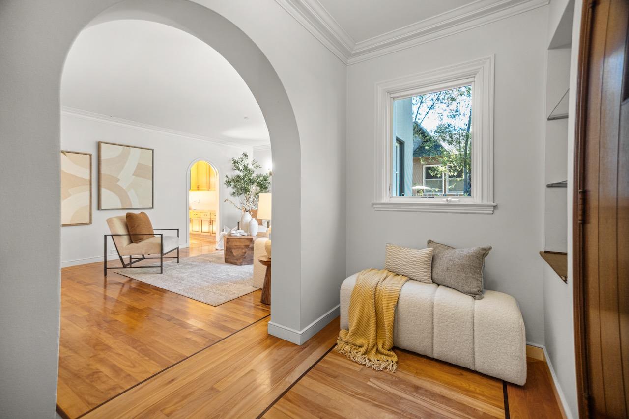 Detail Gallery Image 4 of 42 For 307 Aragon Blvd, San Mateo,  CA 94402 - 3 Beds | 2/1 Baths