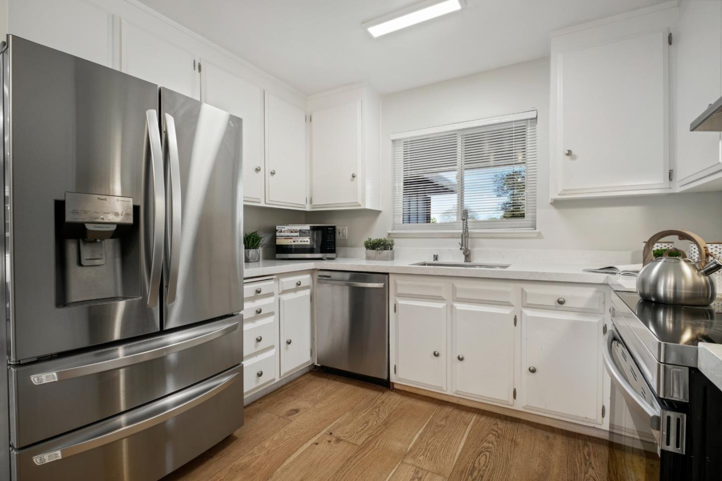 Detail Gallery Image 12 of 34 For 1563 Clarita Ave, San Jose,  CA 95130 - 4 Beds | 2 Baths