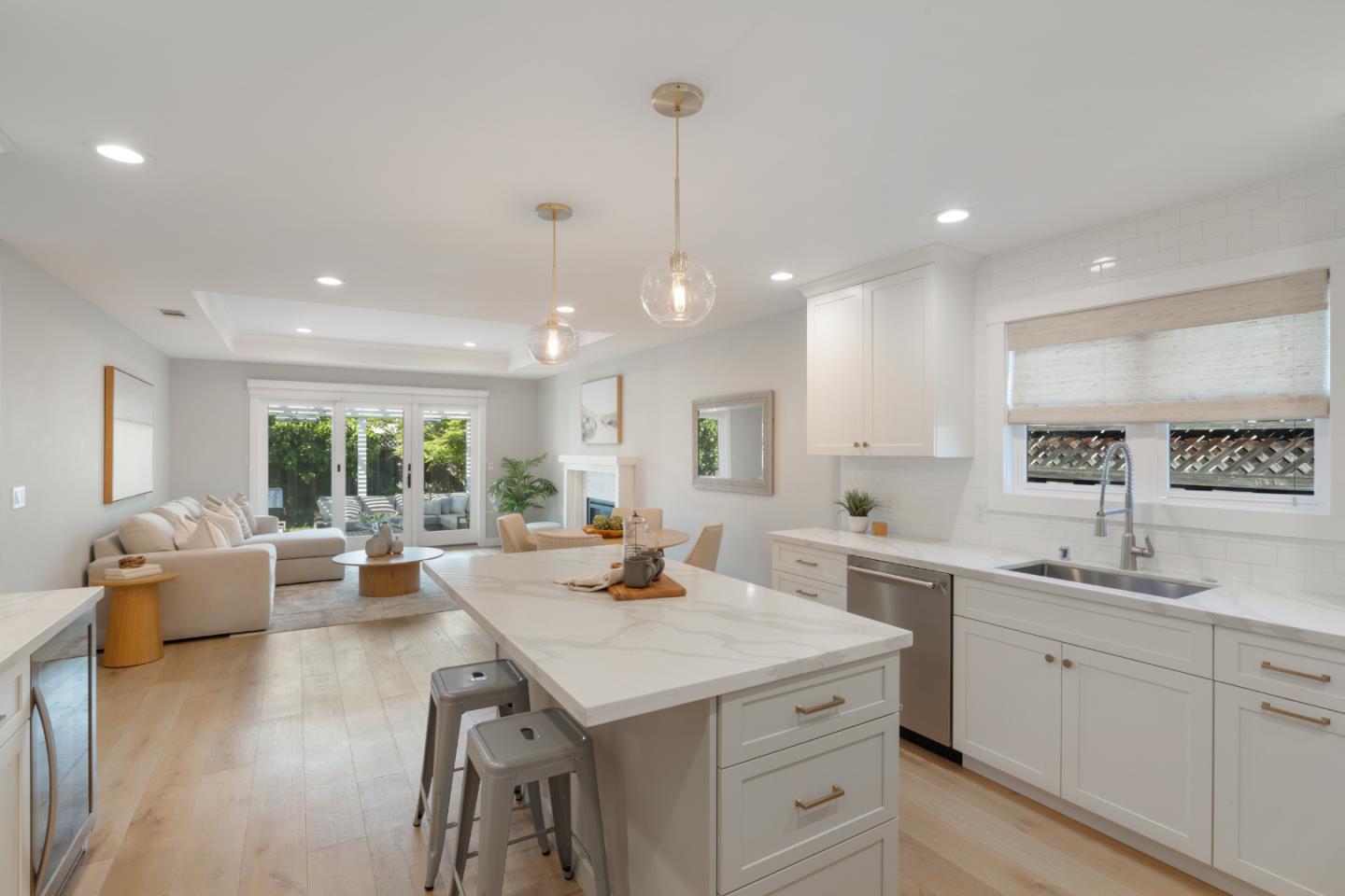 Detail Gallery Image 6 of 15 For 727 N Clover Ave, San Jose,  CA 95128 - 3 Beds | 2 Baths