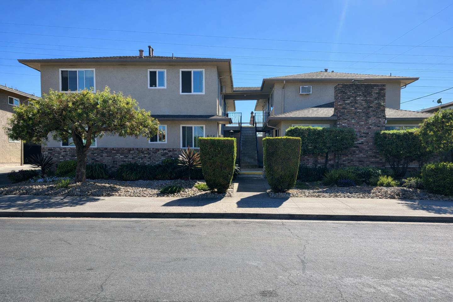 Detail Gallery Image 2 of 11 For 676 Garland Ave, Sunnyvale,  CA 94086 - – Beds | – Baths