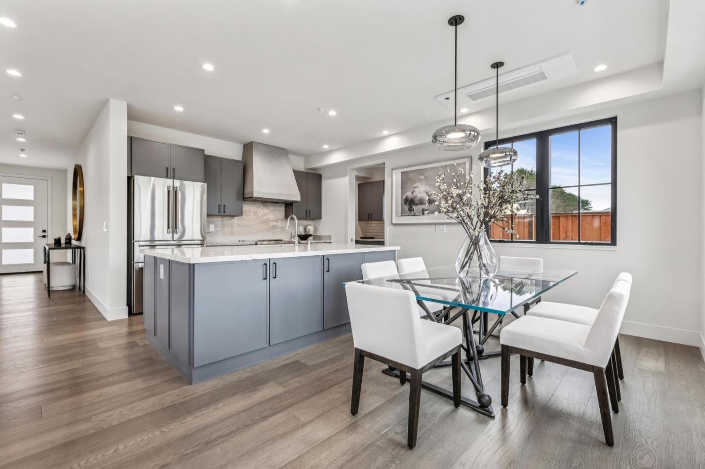 Detail Gallery Image 12 of 52 For 587 Creekside Dr, Half Moon Bay,  CA 94019 - 4 Beds | 3/1 Baths