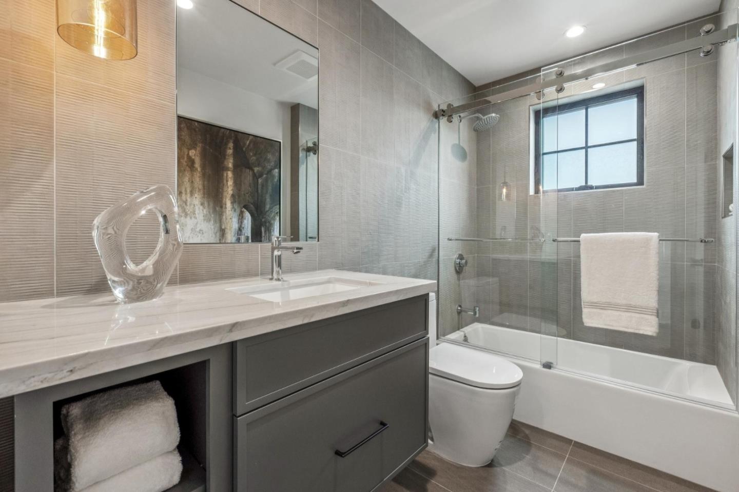 Detail Gallery Image 40 of 52 For 587 Creekside Dr, Half Moon Bay,  CA 94019 - 4 Beds | 3/1 Baths