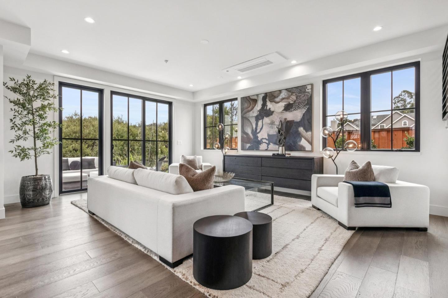 Detail Gallery Image 7 of 52 For 587 Creekside Dr, Half Moon Bay,  CA 94019 - 4 Beds | 3/1 Baths