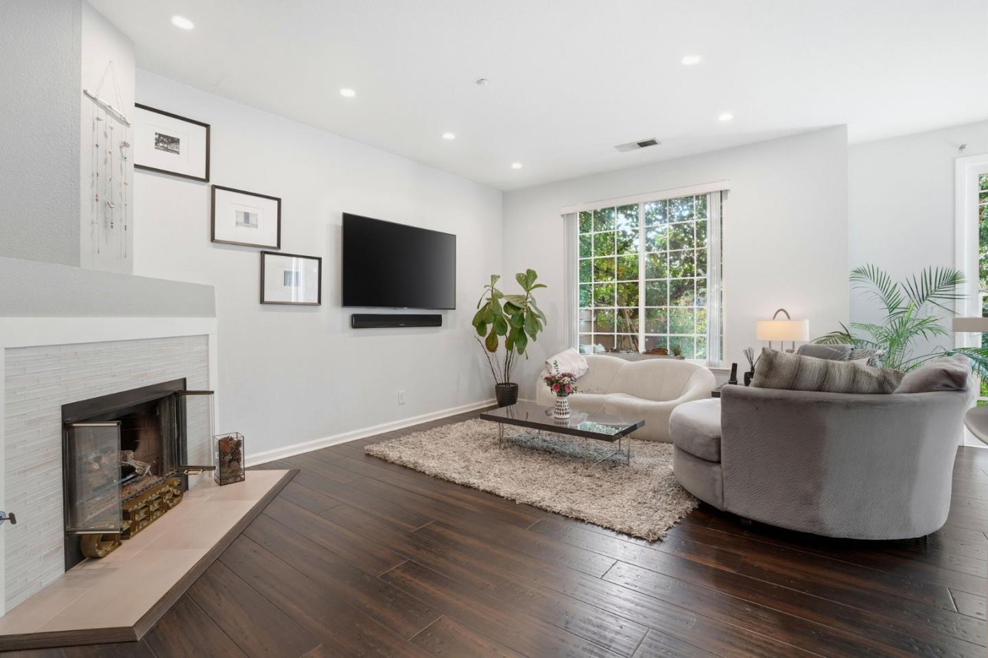 Photo #4: ML82040325 Listing: Photo #4