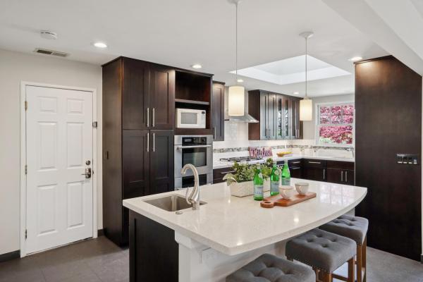 Detail Gallery Image 11 of 40 For 765 Sequoia Ave, San Mateo,  CA 94403 - 3 Beds | 2 Baths