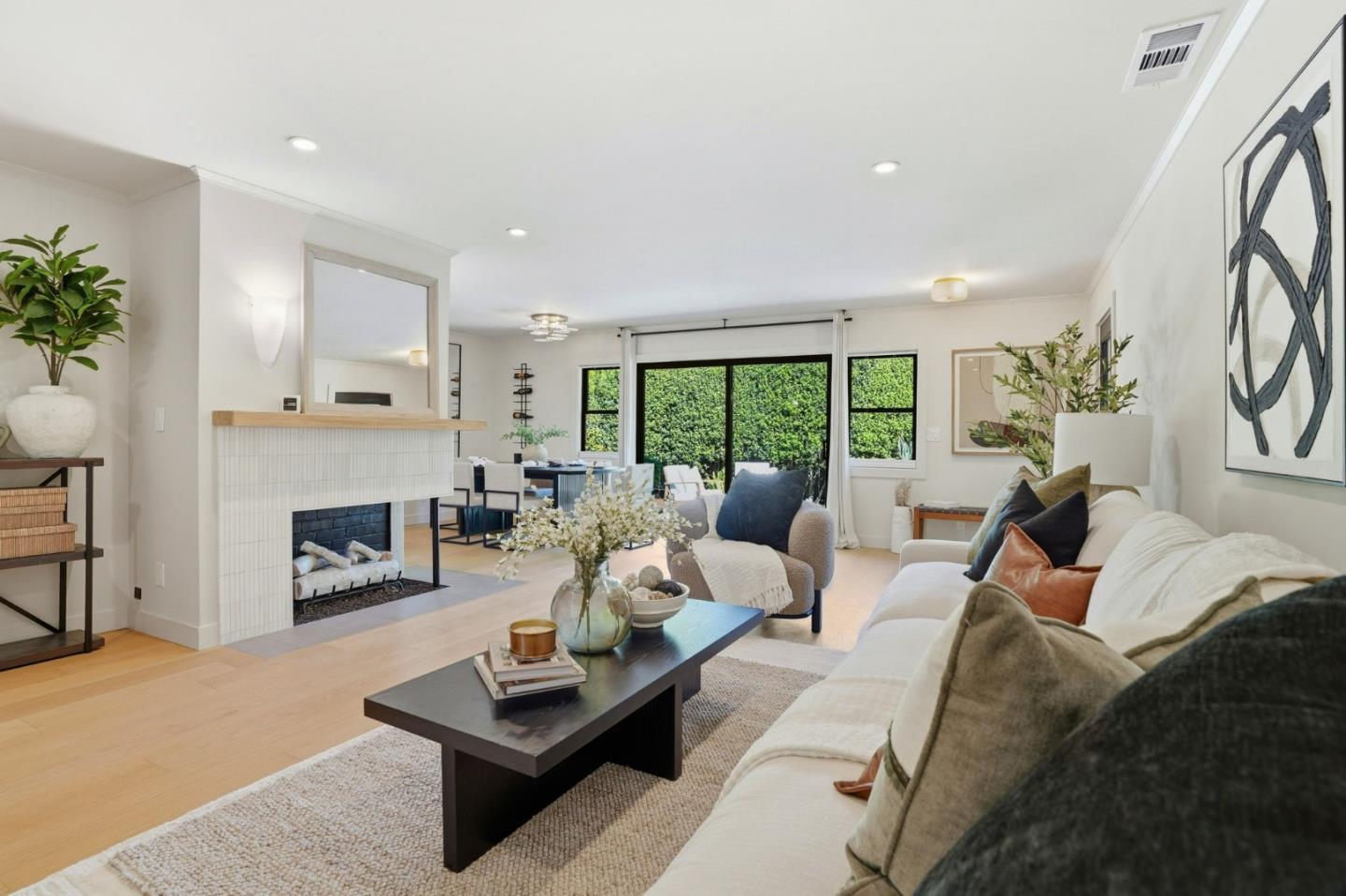 Detail Gallery Image 12 of 41 For 224 Lexington Dr, Menlo Park,  CA 94025 - 3 Beds | 2 Baths