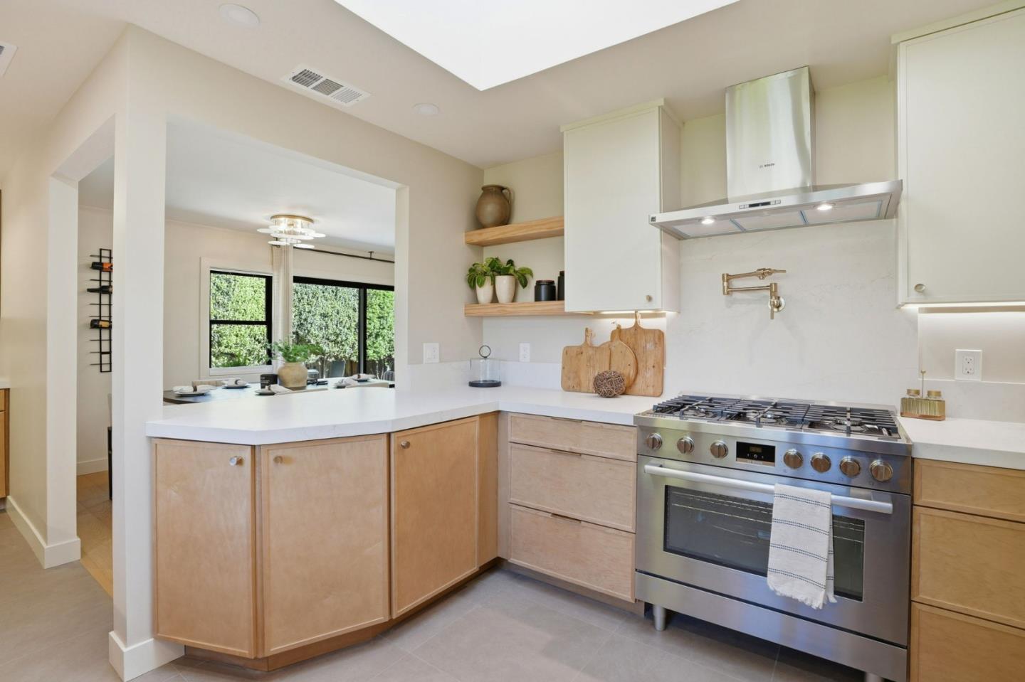 Detail Gallery Image 17 of 41 For 224 Lexington Dr, Menlo Park,  CA 94025 - 3 Beds | 2 Baths