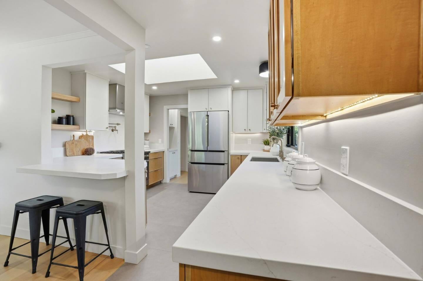 Detail Gallery Image 20 of 41 For 224 Lexington Dr, Menlo Park,  CA 94025 - 3 Beds | 2 Baths