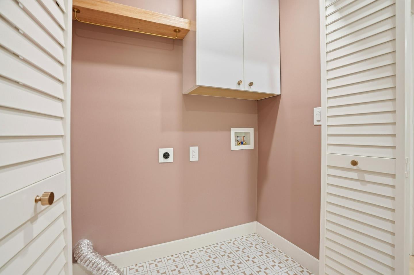 Detail Gallery Image 34 of 41 For 224 Lexington Dr, Menlo Park,  CA 94025 - 3 Beds | 2 Baths