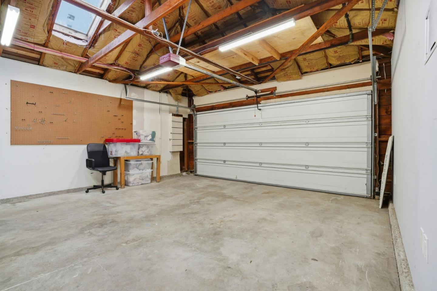 Detail Gallery Image 35 of 41 For 224 Lexington Dr, Menlo Park,  CA 94025 - 3 Beds | 2 Baths