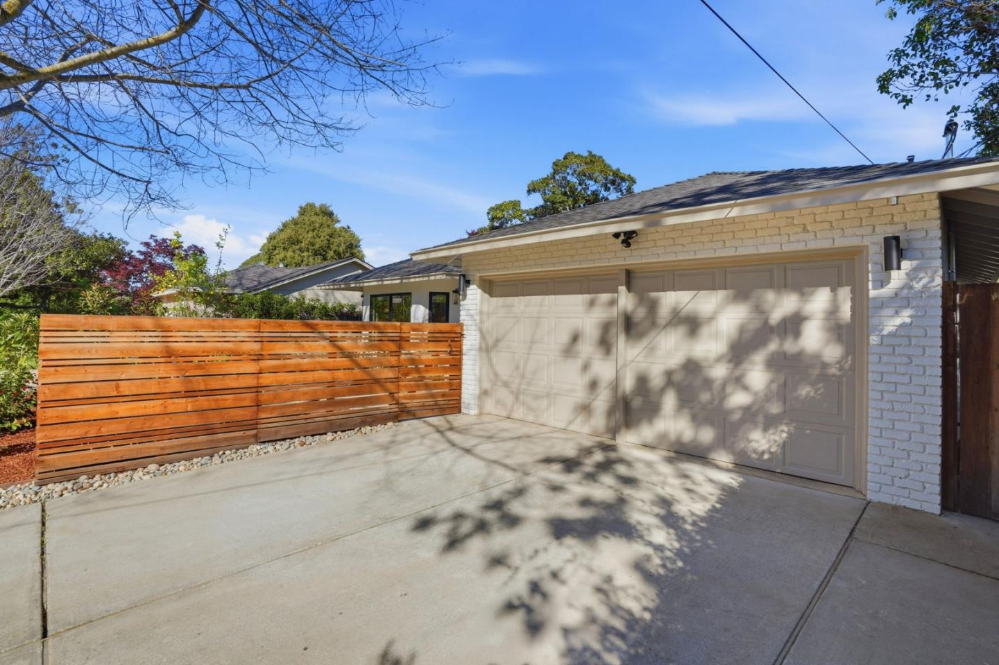 Detail Gallery Image 4 of 41 For 224 Lexington Dr, Menlo Park,  CA 94025 - 3 Beds | 2 Baths