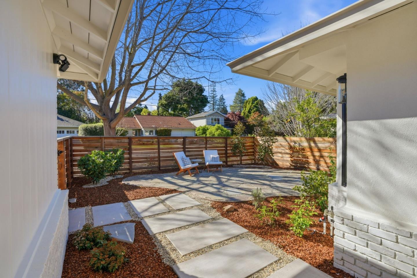 Detail Gallery Image 5 of 41 For 224 Lexington Dr, Menlo Park,  CA 94025 - 3 Beds | 2 Baths