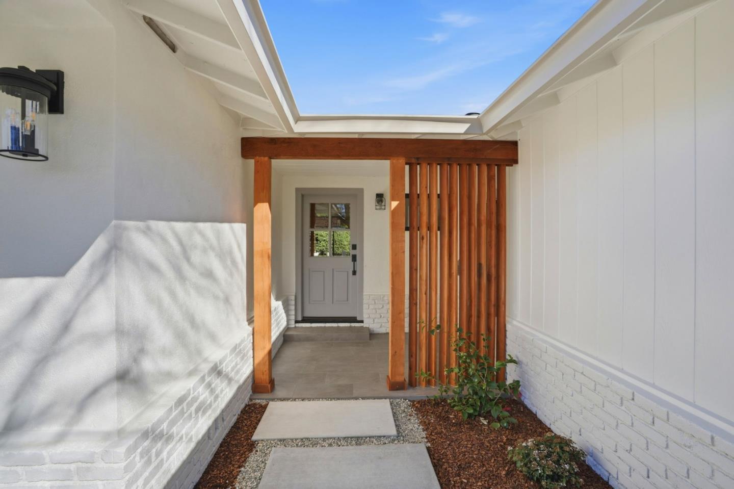 Detail Gallery Image 8 of 41 For 224 Lexington Dr, Menlo Park,  CA 94025 - 3 Beds | 2 Baths