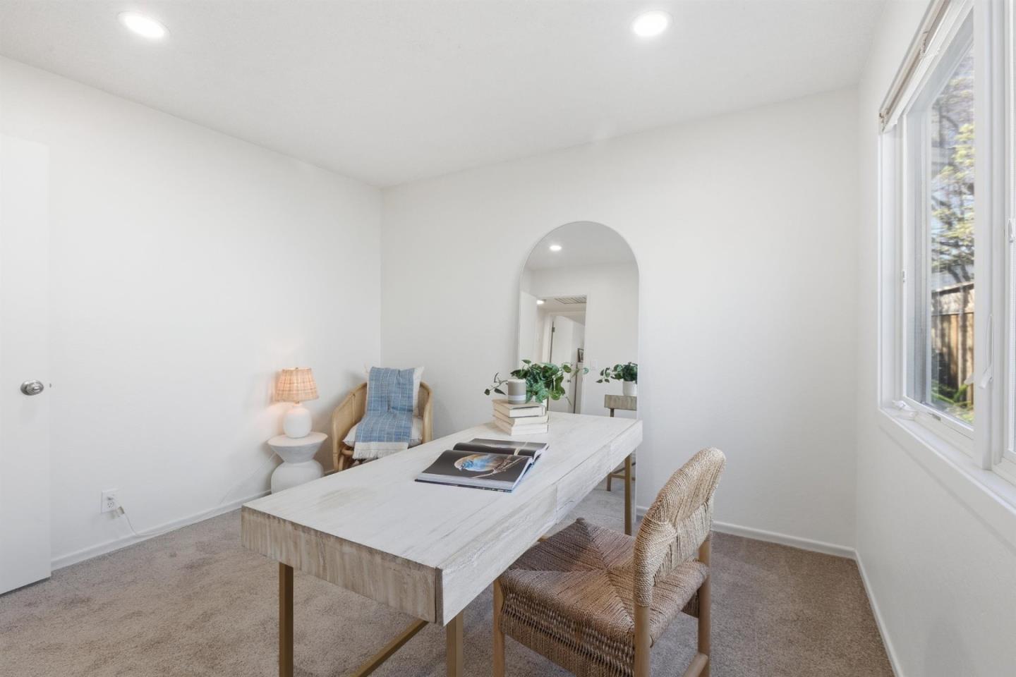 Detail Gallery Image 28 of 44 For 2708 Katrina Way, Mountain View,  CA 94040 - 4 Beds | 2 Baths