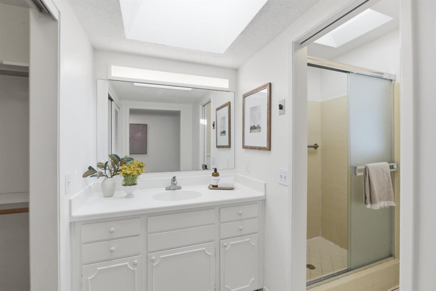 Detail Gallery Image 31 of 44 For 2708 Katrina Way, Mountain View,  CA 94040 - 4 Beds | 2 Baths