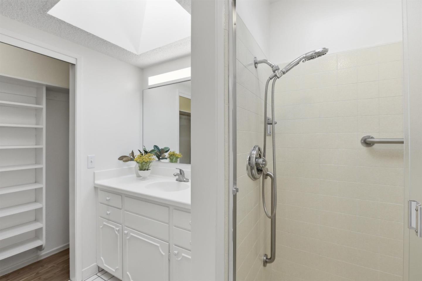 Detail Gallery Image 32 of 44 For 2708 Katrina Way, Mountain View,  CA 94040 - 4 Beds | 2 Baths