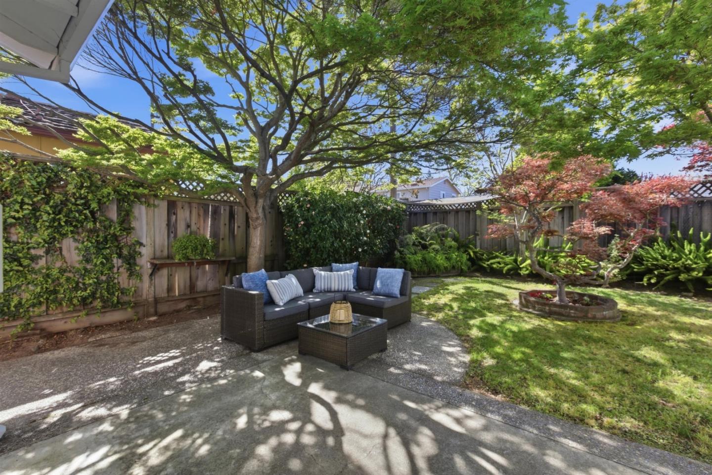 Detail Gallery Image 35 of 44 For 2708 Katrina Way, Mountain View,  CA 94040 - 4 Beds | 2 Baths