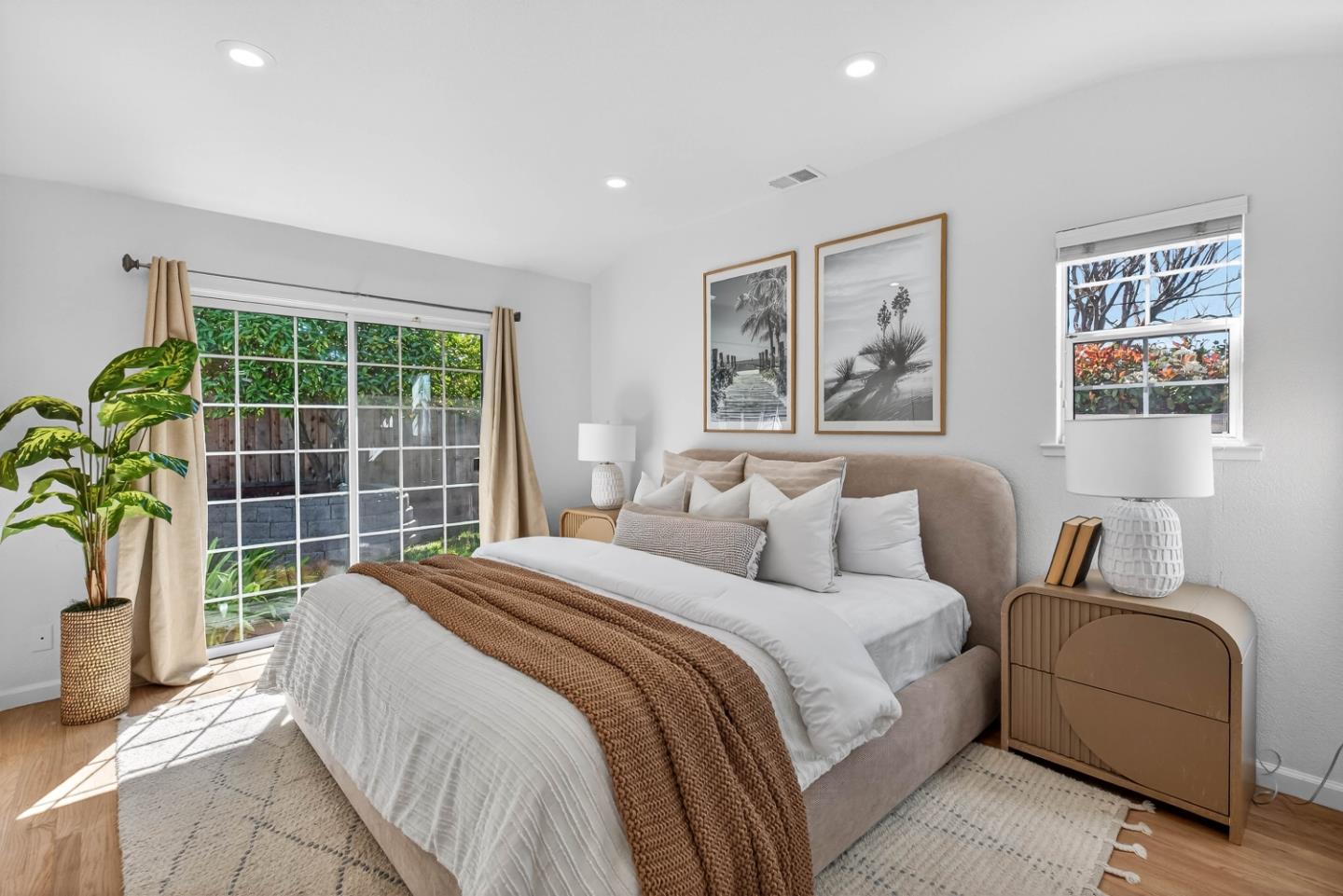 Detail Gallery Image 16 of 32 For 5142 Bela Dr, San Jose,  CA 95129 - 5 Beds | 2/1 Baths