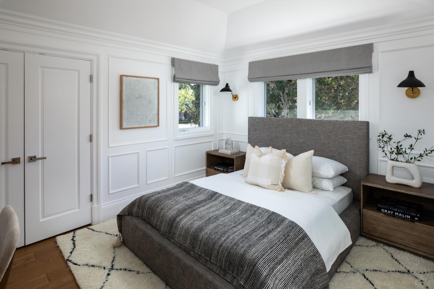 Detail Gallery Image 14 of 21 For 1385 Dana Ave, Palo Alto,  CA 94301 - 4 Beds | 3/1 Baths