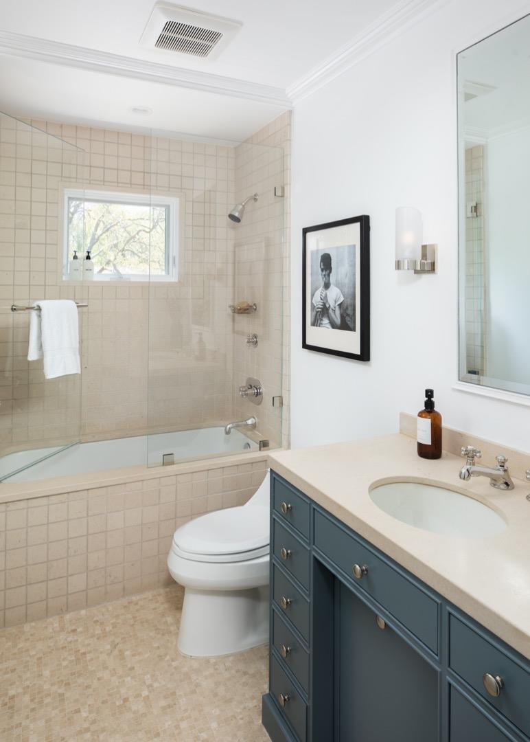 Detail Gallery Image 16 of 21 For 1385 Dana Ave, Palo Alto,  CA 94301 - 4 Beds | 3/1 Baths