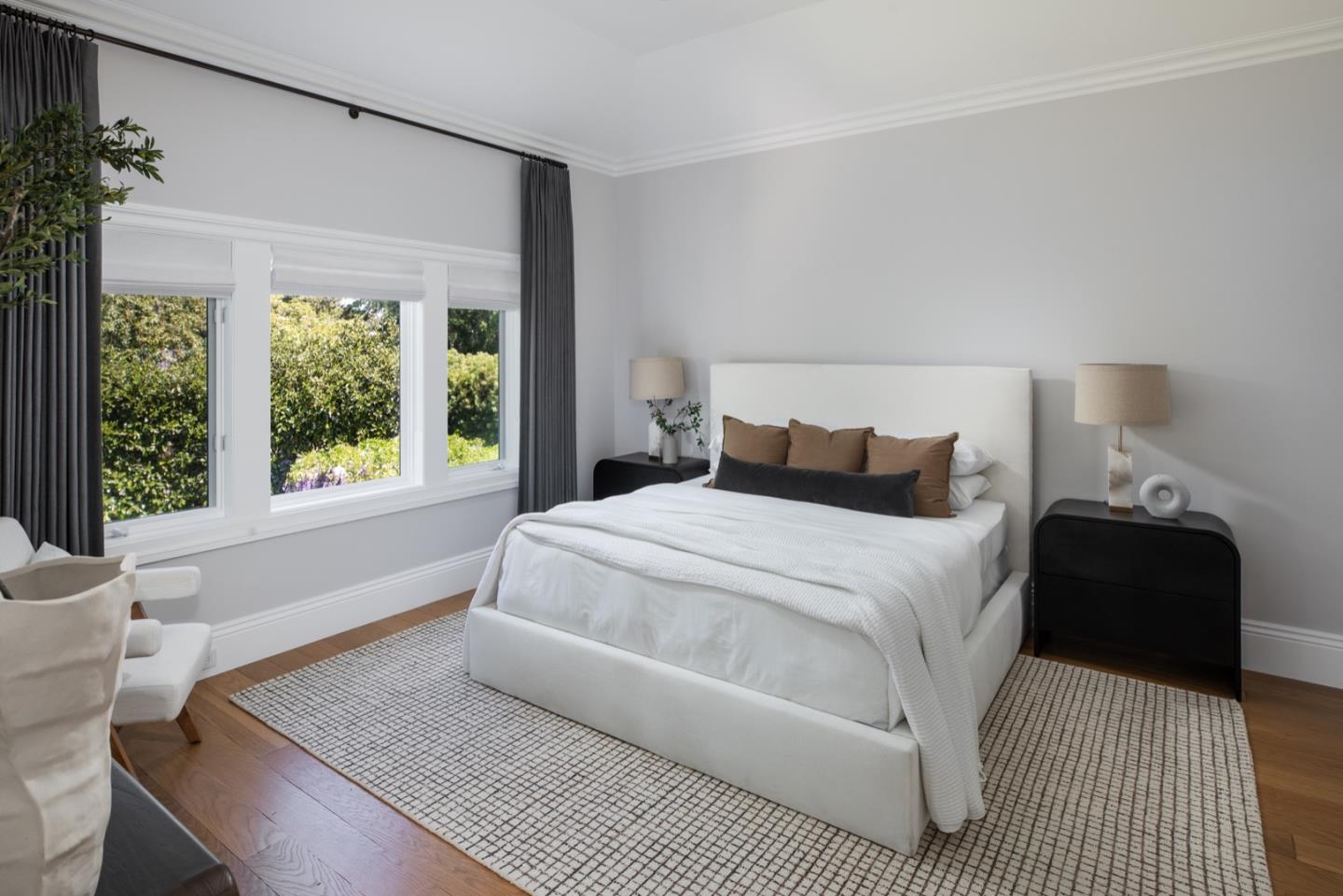 Detail Gallery Image 9 of 21 For 1385 Dana Ave, Palo Alto,  CA 94301 - 4 Beds | 3/1 Baths