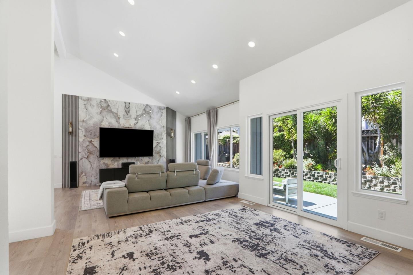 Detail Gallery Image 10 of 63 For 5979 Starwood Dr, San Jose,  CA 95120 - 4 Beds | 2/1 Baths