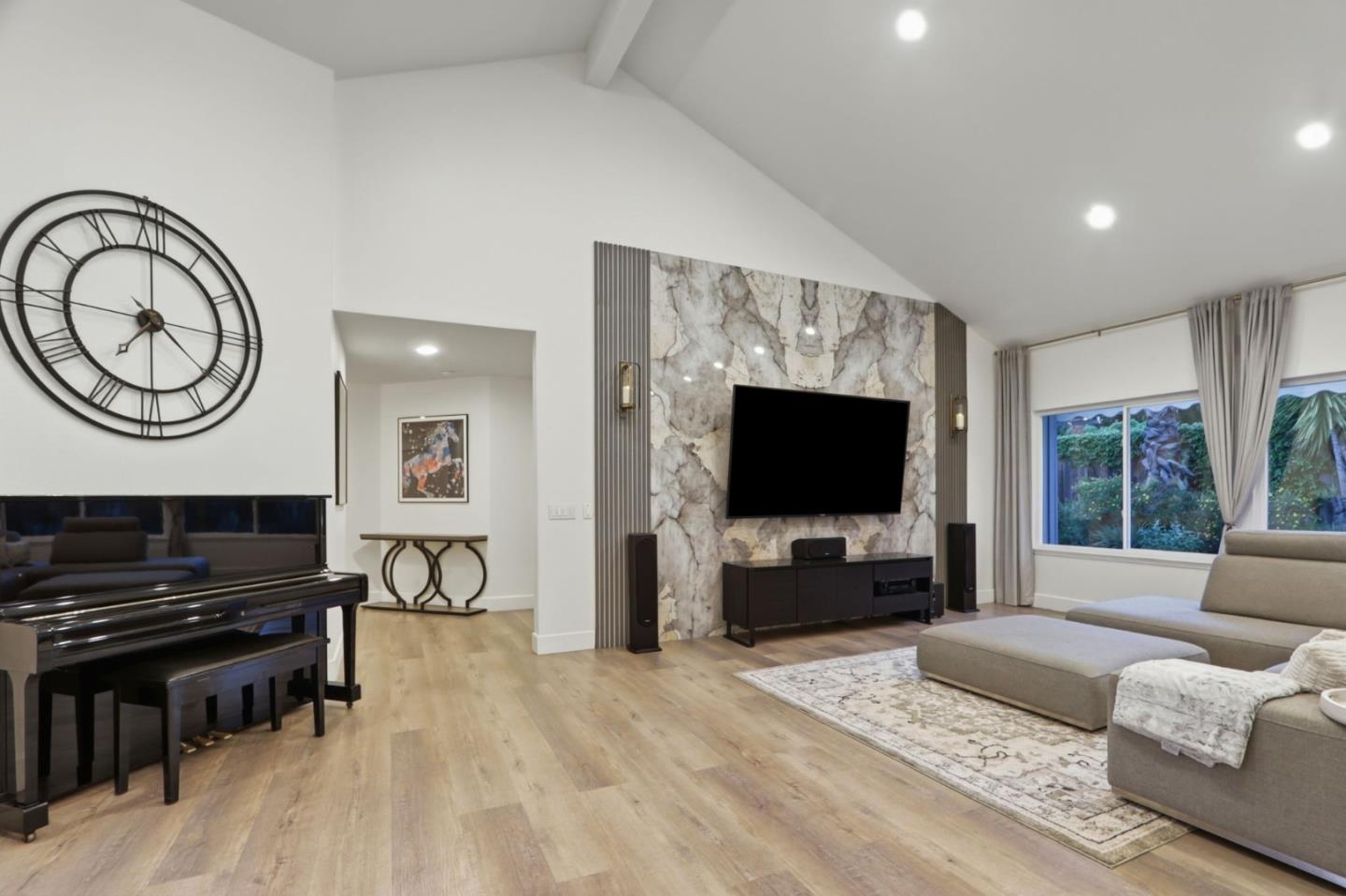 Detail Gallery Image 11 of 63 For 5979 Starwood Dr, San Jose,  CA 95120 - 4 Beds | 2/1 Baths