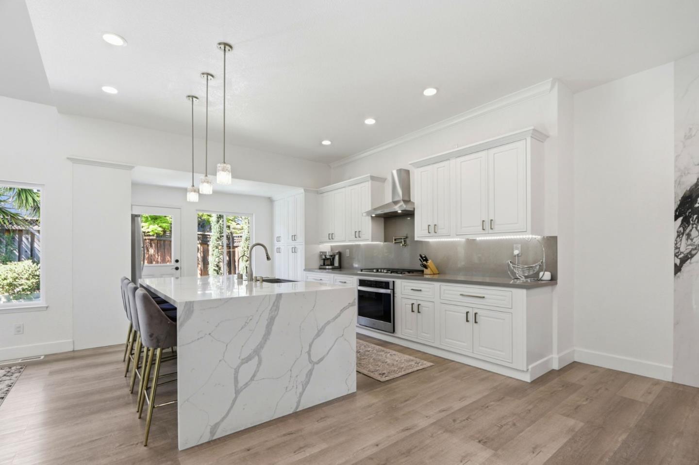 Detail Gallery Image 15 of 63 For 5979 Starwood Dr, San Jose,  CA 95120 - 4 Beds | 2/1 Baths