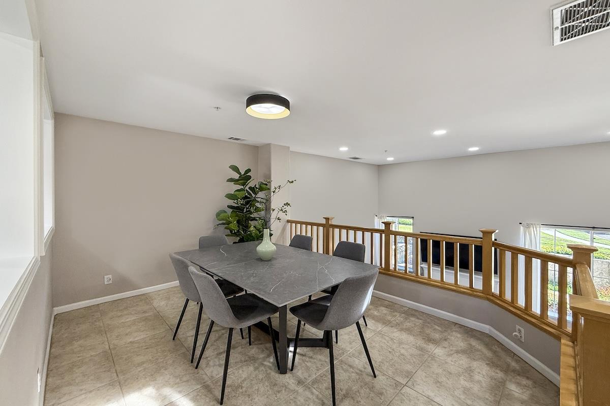 Detail Gallery Image 11 of 53 For 3224 Vinifera Dr, San Jose,  CA 95135 - 3 Beds | 2 Baths