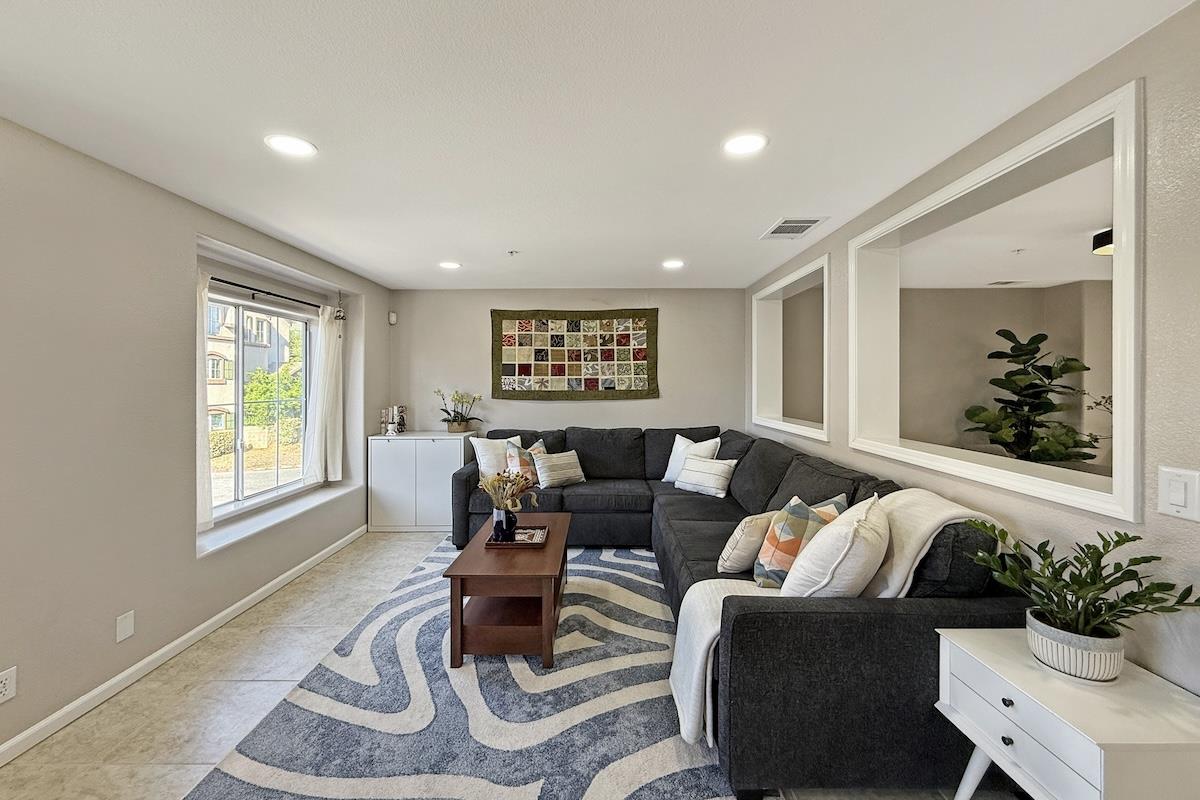 Detail Gallery Image 15 of 53 For 3224 Vinifera Dr, San Jose,  CA 95135 - 3 Beds | 2 Baths