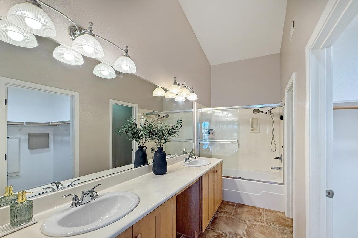 Detail Gallery Image 24 of 53 For 3224 Vinifera Dr, San Jose,  CA 95135 - 3 Beds | 2 Baths