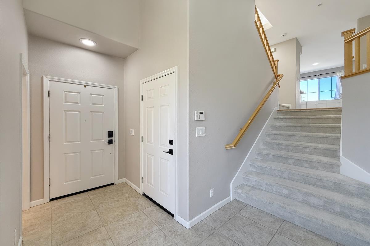 Detail Gallery Image 7 of 53 For 3224 Vinifera Dr, San Jose,  CA 95135 - 3 Beds | 2 Baths