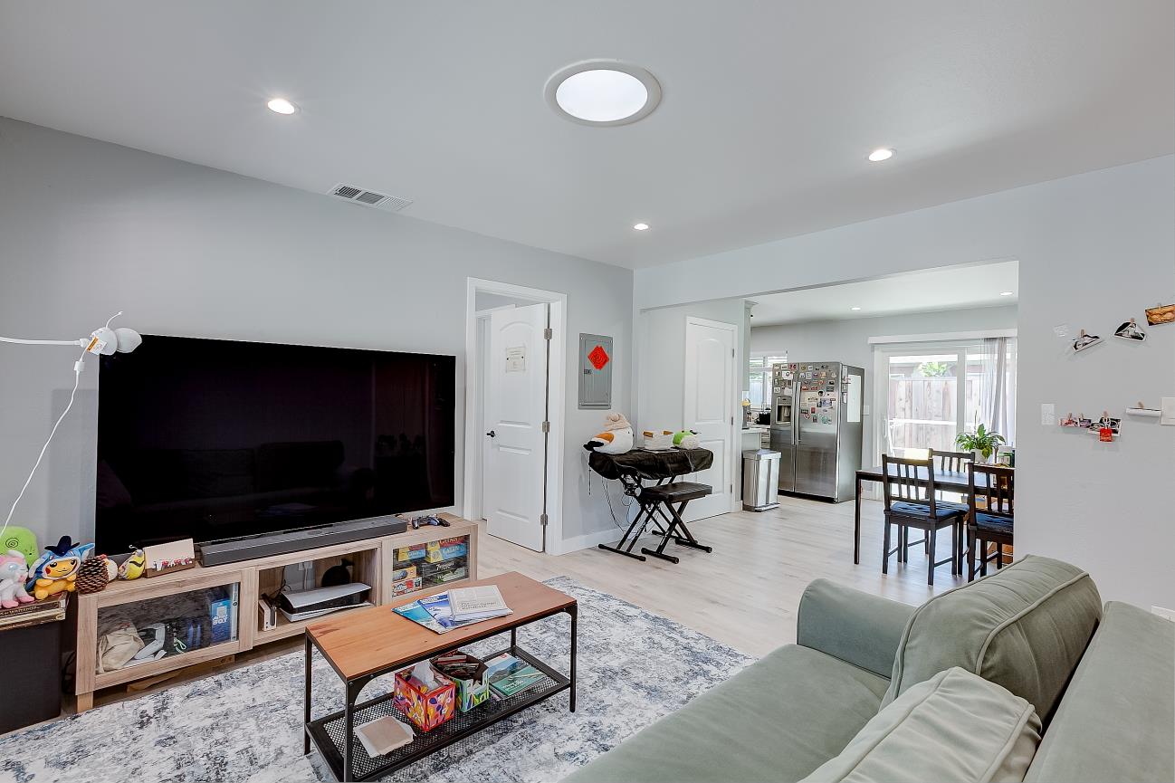 686-688 San Luisito Way, Sunnyvale, CA, 94085