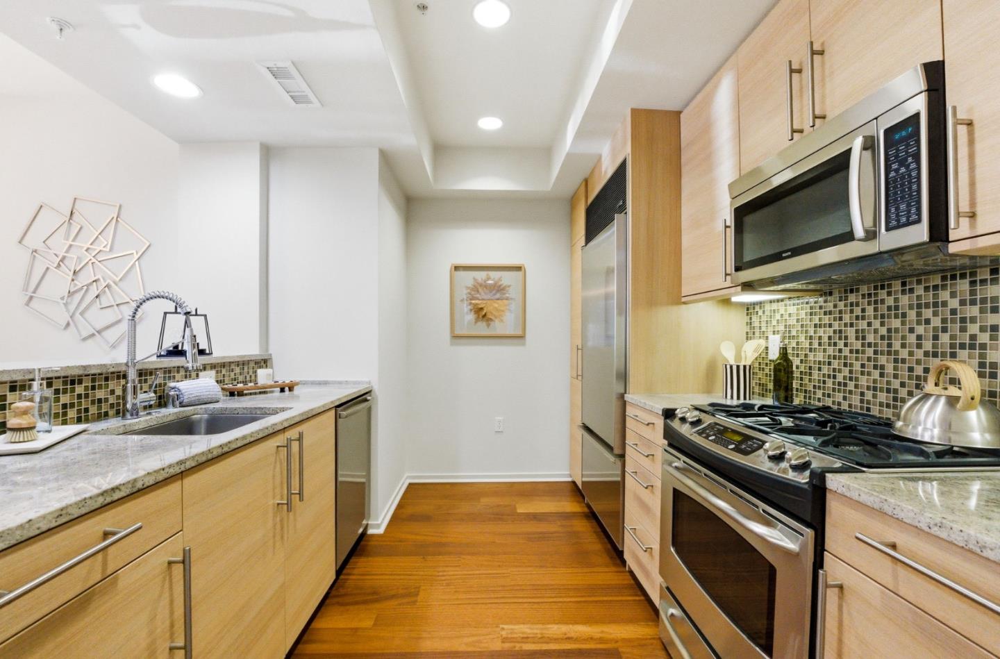 Detail Gallery Image 5 of 34 For 1655 N California Blvd #155,  Walnut Creek,  CA 94596 - 2 Beds | 2 Baths