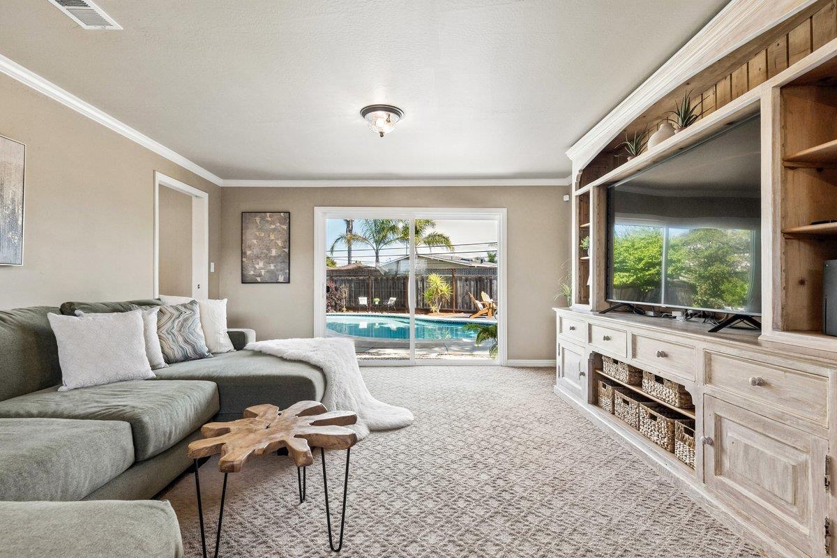 Detail Gallery Image 21 of 51 For 2315 Holland St, San Mateo,  CA 94403 - 3 Beds | 2 Baths