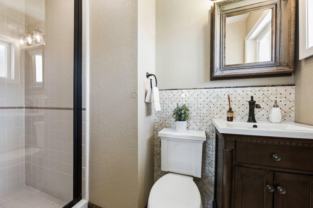 Detail Gallery Image 24 of 51 For 2315 Holland St, San Mateo,  CA 94403 - 3 Beds | 2 Baths