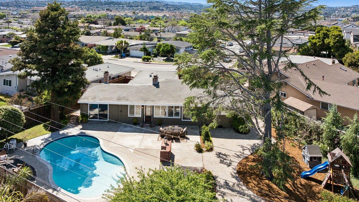 Detail Gallery Image 45 of 51 For 2315 Holland St, San Mateo,  CA 94403 - 3 Beds | 2 Baths