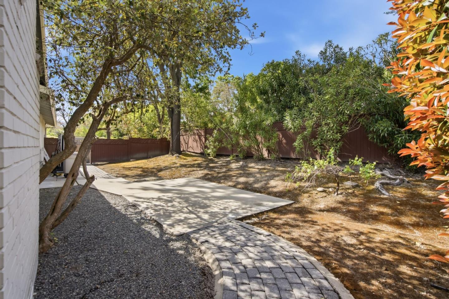 Detail Gallery Image 11 of 40 For 14278 Amherst Ct, Los Altos Hills,  CA 94022 - 5 Beds | 2/1 Baths