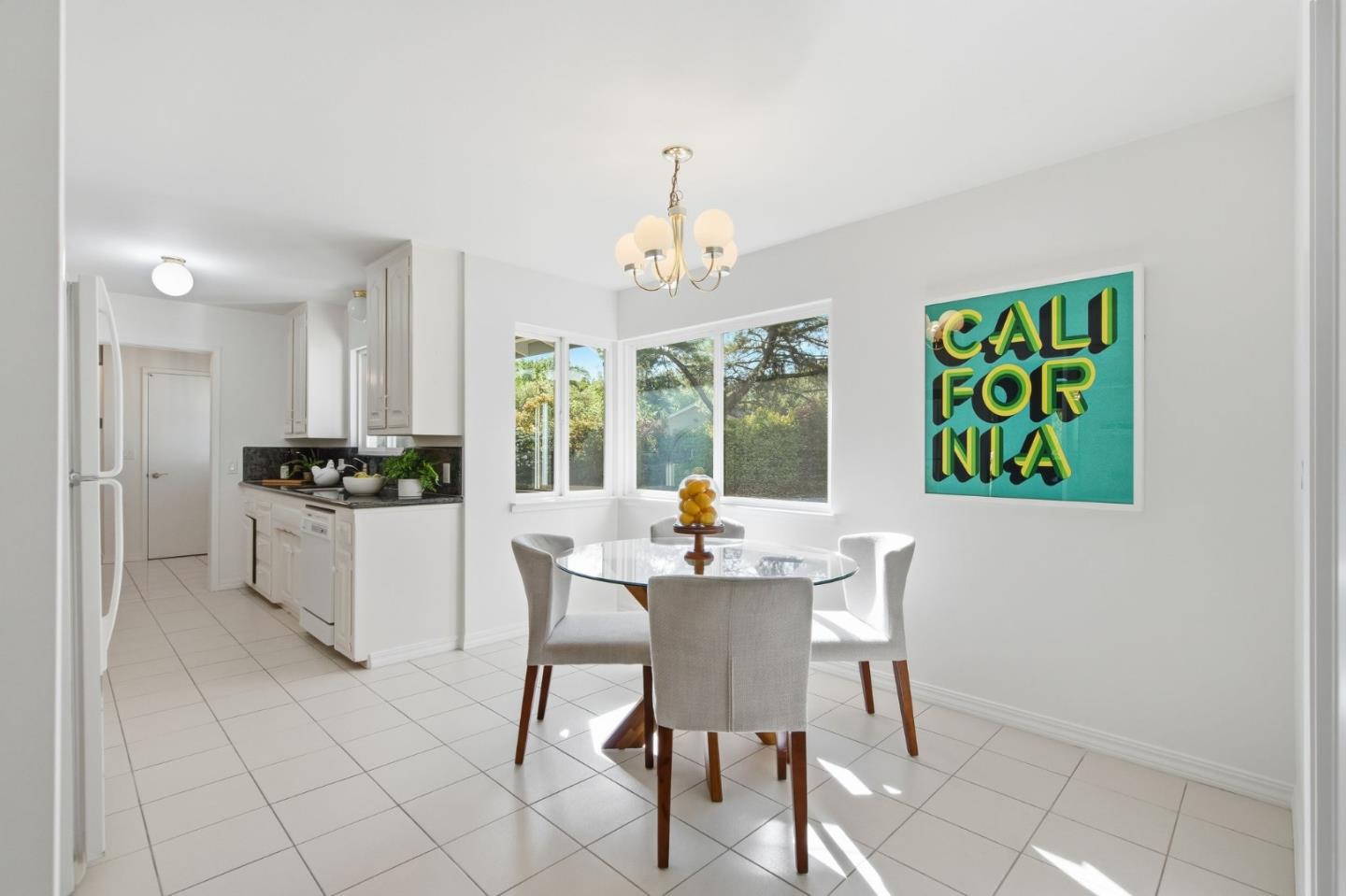 Detail Gallery Image 21 of 40 For 14278 Amherst Ct, Los Altos Hills,  CA 94022 - 5 Beds | 2/1 Baths