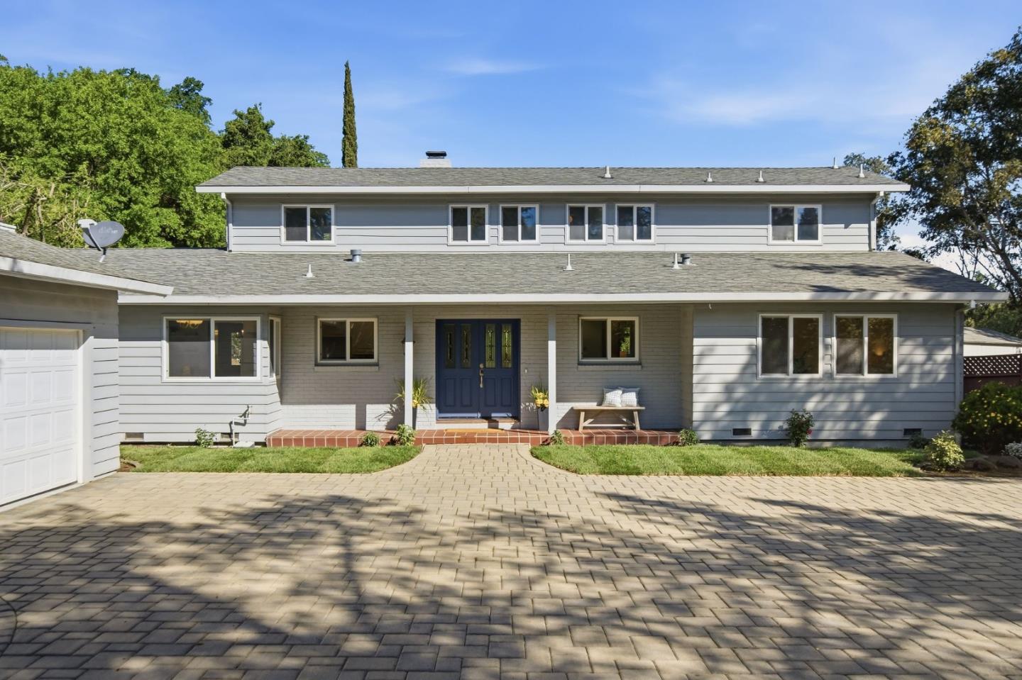 Detail Gallery Image 4 of 40 For 14278 Amherst Ct, Los Altos Hills,  CA 94022 - 5 Beds | 2/1 Baths